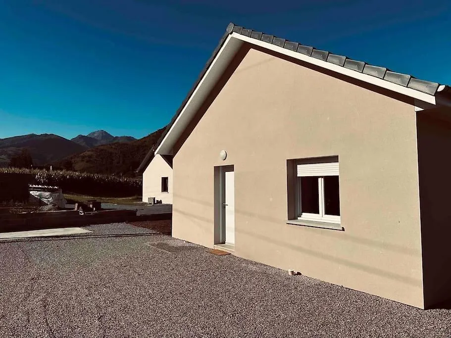 Maisonnette Avec Vue Montagne Et Jardin Gerde Holiday home